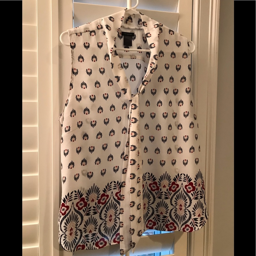 Stylish Sleeveless Patterned Top
